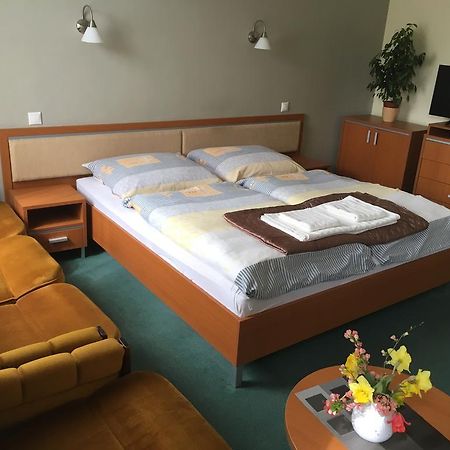 Apartman Darmon Piestany Bagian luar foto