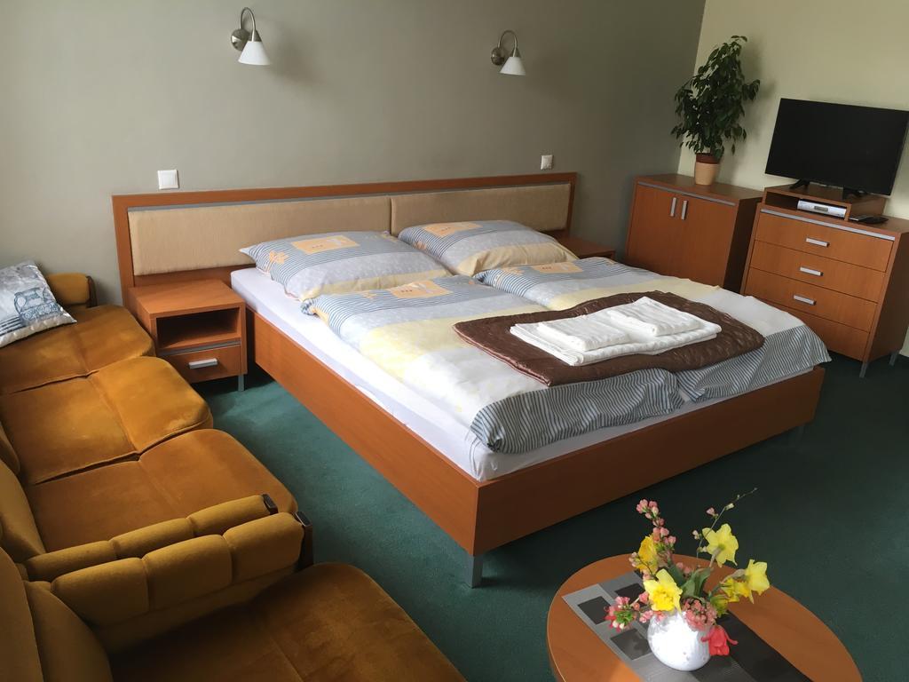 Apartman Darmon Piestany Bagian luar foto